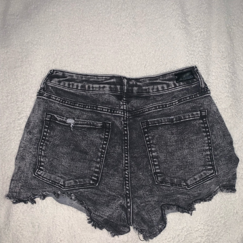 vintage high rise Tilly’s jean shorts
